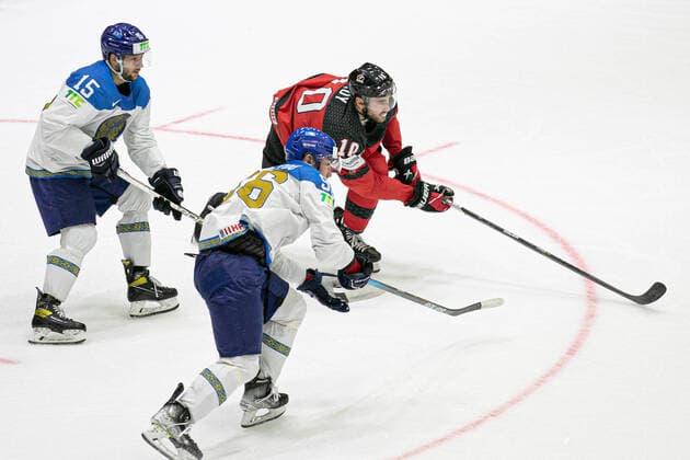 May 19, 2022, Helsinki, Finland: Helsinki, Finland, Ice Hall, May 19, 2022, ASETOV Alikhan, PETUKHOV Yegor (Kazakhstan) ..ROY Nicolas (Canada) during World Championship, WM, Weltmeisterschaft - Canada vs Kazakhstan - Ice hockey, Eishockey Ice Hockey - World Championship - Canada vs Kazakhstan, Helsinki, Finland - ZUMAl164 20220519_zsa_l164_036 Copyright: xAndreaxRex