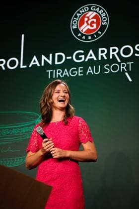 Sport Themen der Woche KW20 Roland Garros Draw Barbora Krejcikova during the Roland Garros draw for the 2022 finals with the presence of Gilles Moretton the president of the French Tennis Federation, AmÃ lie MAURESMO the director of the tournament, Quentin Fillon Maillet the Olympic champion and Novak Djokovic the winner of the last version of the tournament. Paris France  Copyright: xIbrahimxEzzatx originalFilename:ezzat-notitle220519_npUuZ.jpg