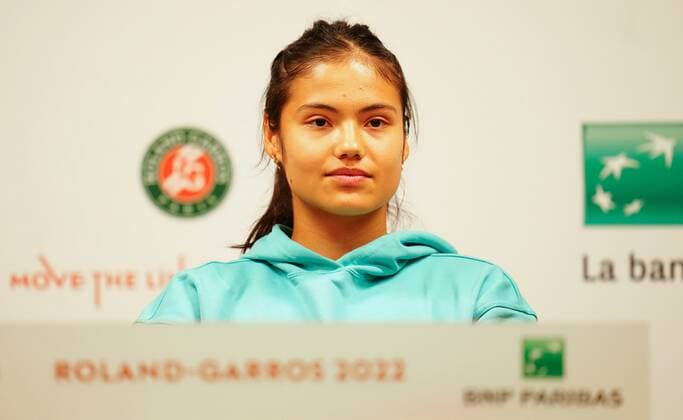 Mandatory Credit: Photo by Javier Garcia Shutterstock (12942467aq) Emma Raducanu during a press conference, PK, Pressekonferenz at Roland Garros French Open Tennis, Friday Previews, Roland Garros, Paris, France - 20 May 2022 French Open Tennis, Friday Previews, Roland Garros, Paris, France - 20 May 2022 Copyright: xJavierxGarcia Shutterstockx 12942467aq