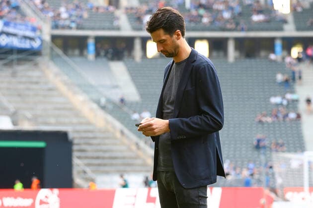 19 05 2022, xtgx, Football Relegation 1 Bundesliga, Hertha BSC Berlin Hamburger SV emspor, v l Jonas Boldt HSV, Board Sports DFL DFB REGULATES PROHIBIT ANY USE OF PHOTOGRAPHS as IMAGE SEQUENCES and or QUASI VIDEO Berlin