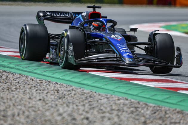 45 DE VRIES Nyck (ned), Reserve Driver of Mercedes AMG F1 Team testing the Williams Racing FW44, portrait during the Formula 1 Pirelli Grand Premio de Espana 2022, 6th round of the 2022 FIA Formula One World Championship, WM, Weltmeisterschaft on the Circuit de Barcelona-Catalunya, from May 20 to 22, 2022 in Montmelo, Spain - F1 - SPANISH GRAND PRIX 2022 DPPI Panoramic  00122015_G00D7806.JPG_