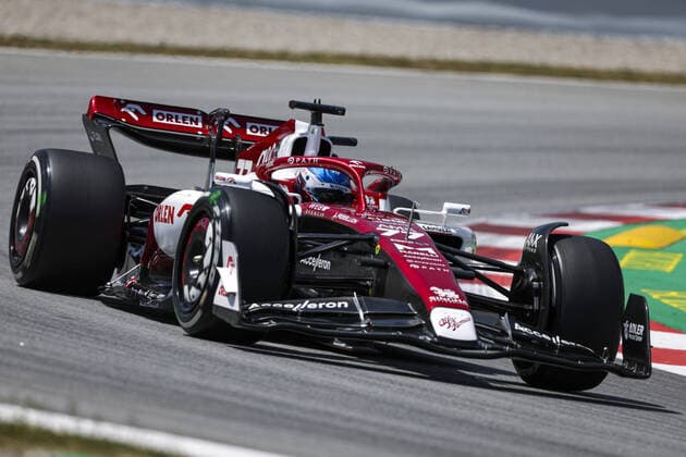 77 BOTTAS Valtteri (fin), Alfa Romeo F1 Team ORLEN C42, action during the Formula 1 Pirelli Grand Premio de Espana 2022, 6th round of the 2022 FIA Formula One World Championship, WM, Weltmeisterschaft on the Circuit de Barcelona-Catalunya, from May 20 to 22, 2022 in Montmelo, Spain - F1 - SPANISH GRAND PRIX 2022 DPPI Panoramic  00122015_G00D8032.JPG_