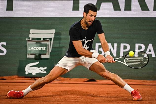 Sport Themen der Woche KW20 Sport Bilder des Tages May 20, 2022, Paris, France, France: Novak DJOKOVIC of Serbia during a training session of Roland-Garros 2022, French Open 2022, Grand Slam tennis tournament at the Roland-Garros stadium on May 20, 2022 in Paris, France. Paris France - ZUMAm308 20220520_zsp_m308_029 Copyright: xMatthieuxMirvillex