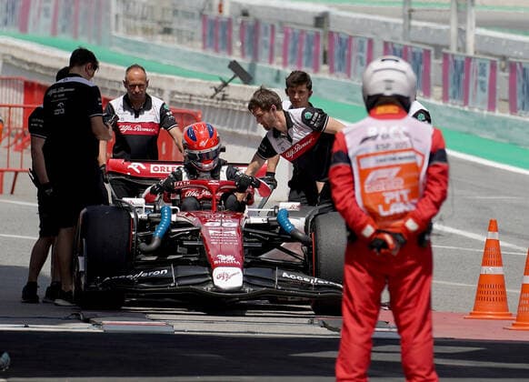 F1 Pirelli Grand Prix of Spain 2022 20 05 2022, Circuit de Catalunya, Barcelona, F1 Pirelli Grand Prix of Spain 2022 , in picture Robert Kubica POL , Alfa Romeo Racing Orlen nordphotoxGmbHx xBratic nph00250