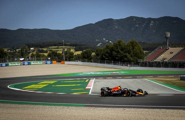 BARCELONA Max Verstappen Oracle Red Bull Racing during free practice 2 ahead of the F1 Grand Prix of Spain at Circuit de Barcelona Catalunya on May 20, 2022 in Barcelona, Spain REMKO DE WAAL F1 Grand Prix of Spain, Practice 2 2022 xVIxANPxSportx xxANPxIVx 448903774 originalFilename: 448903774.jpg