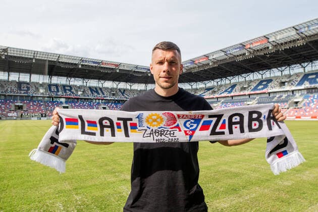 Sport Themen der Woche KW20 Sport Bilder des Tages ZABRZE 20.05.2022 PKO EKSTRAKLASA GORNIK ZABRZE press conference, PK, Pressekonferenz LUKAS PODOLSKI FOT. MICHAL CHWIEDUK FOKUSMEDIA.COM.PL NEWSPIX.PL --- Newspix.pl  220520CHW012