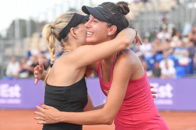 Tennis - Internationaux de Strasbourg 2022 - Oceane Dodin abandonne face a Angelique Kerber - France - Allemagne TENNIS : Internationaux de Strasbourg 2022 -France - 20 05 2022 ChrysleneCaillaud Panoramic 