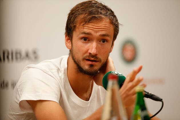 20 05 2022, tennis, French Open 2022 Roland Garros, FRA, Paris, Roland Garros, press conference picture v li Daniil Sergeyevich Medvedev RUS Copyright: HMBxMedia AntonioxBorga