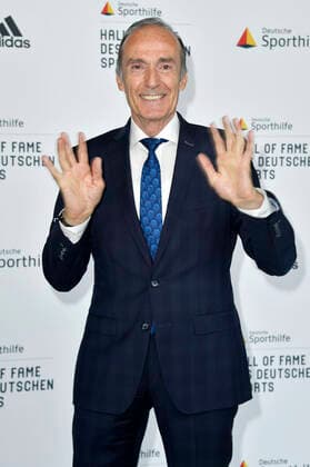 Eberhard Gienger at the award ceremony for the 2022 Golden Sports Pyramid at Deutsche Telekom AGs Berlin Representative Office, 20 05 2022 Foto:xN.xKubelkax xFuturexImage
