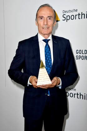 Eberhard Gienger at the award ceremony for the 2022 Golden Sports Pyramid at Deutsche Telekom AGs Berlin Representative Office, 20 05 2022 Foto:xN.xKubelkax xFuturexImage