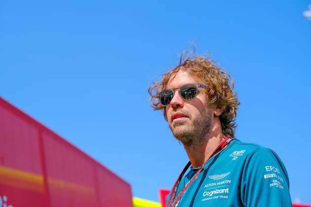 Sebastian Vettel GER, Aston Martin Aramco Cognizant F1 Team, 5 arrives at paddock, ESP, Formula One Pirelli Gran Premio de Espana, Formula 1, Saturday, season 2022, 21 05 2022, ESP, Formula One Pirelli Gran Premio de Espana, Formula 1, Saturday, season 2022, 21 05 2022, Barcelona Copyright: xEibner-Pressefotox EP_EER