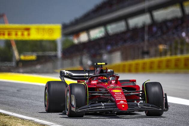 55 SAINZ Carlos (spa), Scuderia Ferrari F1-75, action during the Formula 1 Pirelli Grand Premio de Espana 2022, 6th round of the 2022 FIA Formula One World Championship, WM, Weltmeisterschaft on the Circuit de Barcelona-Catalunya, from May 20 to 22, 2022 in Montmelo, Spain - F1 - SPANISH GRAND PRIX 2022 DPPI Panoramic  00122015_XR3_8083.JPG_
