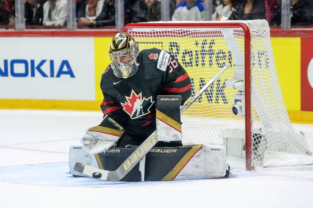 21 05 2022, Helsinki, Helsinki Ice Hall, 2022 IIHF Ice Hockey World Championship Canada Switzerland, 36 goalkeeper Logan Thompson Canada Helsinki Helsinki Ice Hall Uusimaa Finland  Copyright: xJustPictures.ch AndreaxBrancax