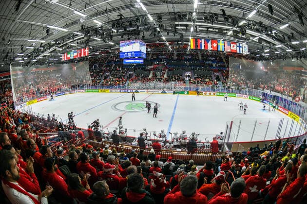 21 05 2022, Helsinki, Helsinki Ice Hall, 2022 IIHF Ice Hockey World Championship Canada Switzerland, First sold out game in Helsinki Helsinki Ice Hall Uusimaa Finland  Copyright: xJustPictures.ch AndreaxBrancax