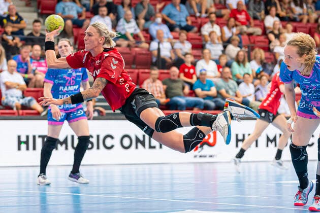 Sport Themen der Woche KW20 Sport Bilder des Tages Bietigheim, Deutschland 21. Mai 2022: HBF - 21 22 - SG BBM Bietigheim - TuS Metzingen Luisa Schulze (Bietigheim) Stuttgart Scharrena Baden-Württemberg Deutschland *** Bietigheim, Germany 21 May 2022 HBF 21 22 SG BBM Bietigheim TuS Metzingen Luisa Schulze Bietigheim Stuttgart Scharrena Baden Württemberg Germany