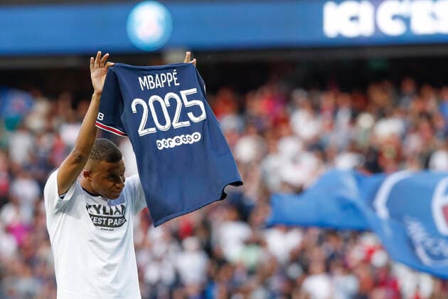 Bilder des Jahres 2022, Sport 05 Mai Sport Themen der Woche KW20 Sport Bilder des Tages Kylian Mbappe (PSG) FOOTBALL : Paris St Germain Vs FC Metz - Ligue 1 - 21 05 2022 MichaelBaucher Panoramic 