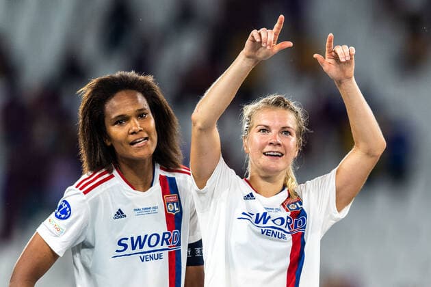 220521 Wendie Renard and Ada Hegerberg of Lyon celebrates winning the UEFA Women s Champions League final match between Barcelona and Lyon on May 21, 2022 in Turin Photo Vegard Grott BILDBYRAN kod VG VG0273 bbeng champions league finale finale mesterligaen dam football fotball fotboll soccer fcb barcelona lyon olympique lyonnais torino Jubel,  Copyright: VEGARDxGRoTT BB220521VG102