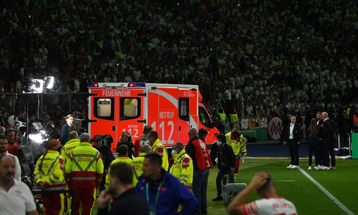 Football, men, 2021 2022 season, 79 DFB Pokal final in Berlin, SC Freiburg RB Leipzig, ambulance inside, 21 05 2022, Copyright: xMatthiasxKochx