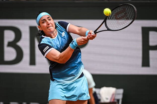 May 22, 2022, Paris, France, France: Ons JABEUR of Tunisia during the Day one of Roland-Garros 2022, French Open 2022, Grand Slam tennis tournament at the Roland-Garros stadium on May 22, 2022 in Paris, France. Paris France - ZUMAm308 20220522_zsp_m308_002 Copyright: xMatthieuxMirvillex