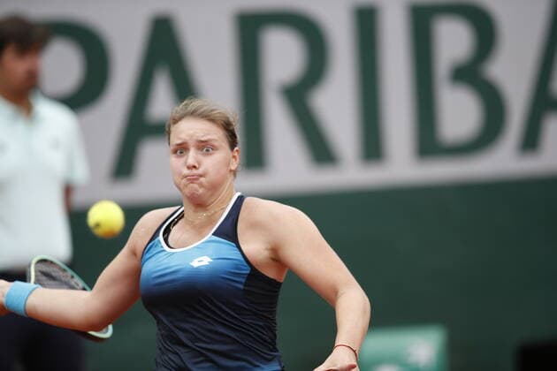 22 05 2022, Tennis, French Open 2022 Roland Garros, FRA, Paris, Roland Garros Picture v li Jule Niemeier GER Copyright: HMBxMedia AntonioxBorga