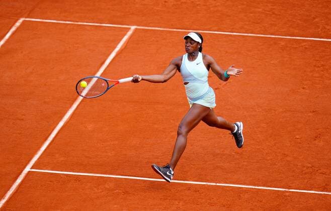 Mandatory Credit: Photo by Javier Garcia Shutterstock (12942474w) Sloane Stephens in first round action French Open Tennis, Day 1, Roland Garros, Paris, France - 22 May 2022 French Open Tennis, Day 1, Roland Garros, Paris, France - 22 May 2022  Copyright: xJavierxGarcia Shutterstockx 12942474w