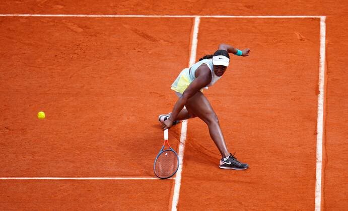 Mandatory Credit: Photo by Javier Garcia Shutterstock (12942474u) Sloane Stephens in first round action French Open Tennis, Day 1, Roland Garros, Paris, France - 22 May 2022 French Open Tennis, Day 1, Roland Garros, Paris, France - 22 May 2022  Copyright: xJavierxGarcia Shutterstockx 12942474u