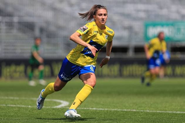 First Vienna FC s Besijana Pireci sprinting during the Planet Pure Frauen Bundesliga match First Vienna FC vs Wacker Innsbruck Tom Seiss SPP First Vienna FC vs Wacker Innsbruck - Planet Pure Frauen Bundeliga match - Vienna 
