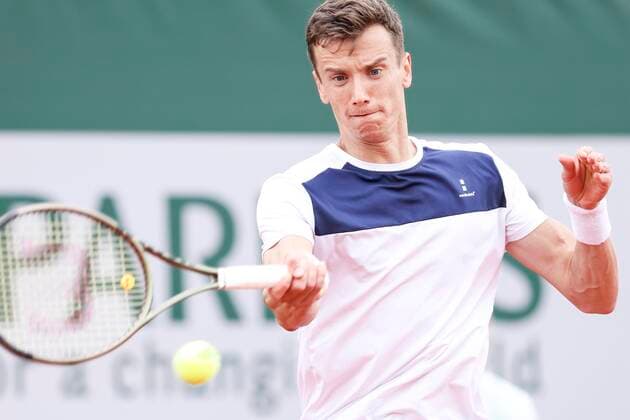 TENNIS - French Open 2022 PARIS,FRANCE,22.MAY.22 - TENNIS - ATP, Tennis Herren World Tour, French Open, Roland Garros, Grand Slam. Image shows Andrey Kuznetsov ( ).  GEPAxpictures xPatrickxSteiner