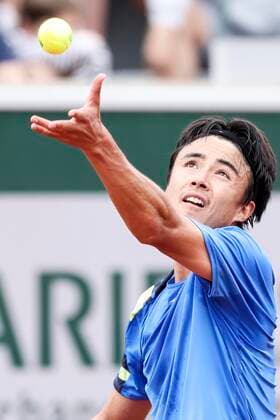TENNIS - French Open 2022 PARIS,FRANCE,22.MAY.22 - TENNIS - ATP, Tennis Herren World Tour, French Open, Roland Garros, Grand Slam. Image shows Daniel Taro (JPN).  GEPAxpictures xPatrickxSteiner