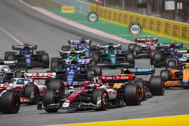 77 BOTTAS Valtteri (fin), Alfa Romeo F1 Team ORLEN C42, action, start during the Formula 1 Pirelli Grand Premio de Espana 2022, 6th round of the 2022 FIA Formula One World Championship, WM, Weltmeisterschaft on the Circuit de Barcelona-Catalunya, from May 20 to 22, 2022 in Montmelo, Spain - F1 - SPANISH GRAND PRIX 2022 - RACE DPPI Panoramic  GOOD2467