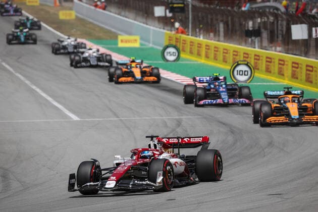 77 BOTTAS Valtteri (fin), Alfa Romeo F1 Team ORLEN C42, action during the Formula 1 Pirelli Grand Premio de Espana 2022, 6th round of the 2022 FIA Formula One World Championship, WM, Weltmeisterschaft on the Circuit de Barcelona-Catalunya, from May 20 to 22, 2022 in Montmelo, Spain - F1 - SPANISH GRAND PRIX 2022 - RACE DPPI Panoramic  GOOD2524