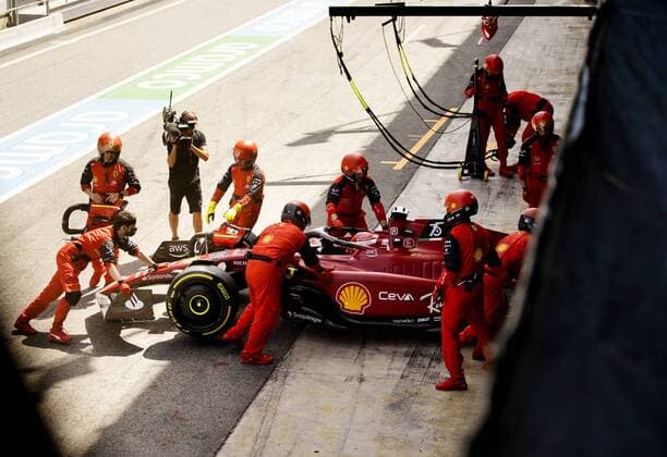 BARCELONA Charles Leclerc 16 with the Ferrari retires during the F1 Grand Prix of Spain at Circuit de Barcelona Catalunya on May 22, 2022 in Barcelona, Spain REMKO DE WAAL F1 Grand Prix of Spain, RACE 2022 xVIxANPxSportx xxANPxIVx 449032119 originalFilename: 449032119.jpg