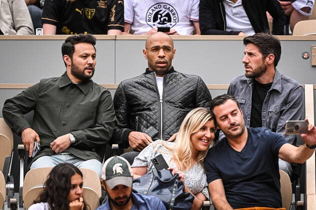 May 22, 2022, Paris, France, France: Thierry HENRY with friends during the Day one of Roland-Garros 2022, French Open 2022, Grand Slam tennis tournament at the Roland-Garros stadium on May 22, 2022 in Paris, France. Paris France - ZUMAm308 20220522_zsp_m308_036 Copyright: xMatthieuxMirvillex