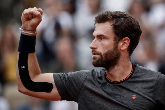 Joie de Quentin HALYS (FRA) contre John ISNER (USA) TENNIS : Roland Garros 2022 - 22 05 2022 AurelienMorissard Panoramic 
