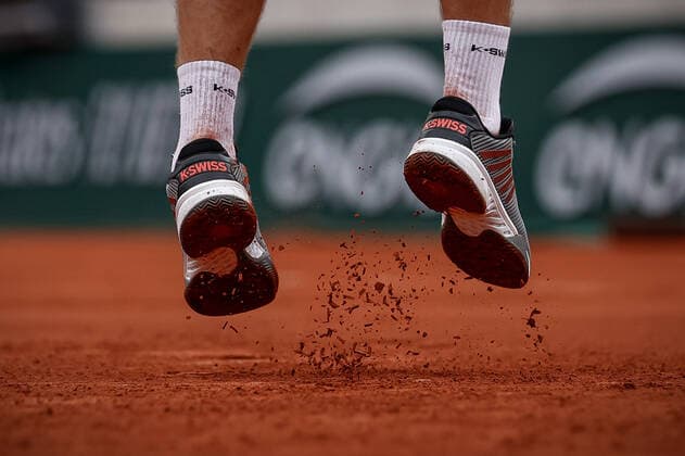 Quentin HALYS (FRA) contre John ISNER (USA) TENNIS : Roland Garros 2022 - 22 05 2022 AurelienMorissard Panoramic 