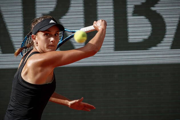 Clara BUREL (FRA) contre Maria SAKKARI (GRE) TENNIS : Roland Garros 2022 - 22 05 2022 AurelienMorissard Panoramic 