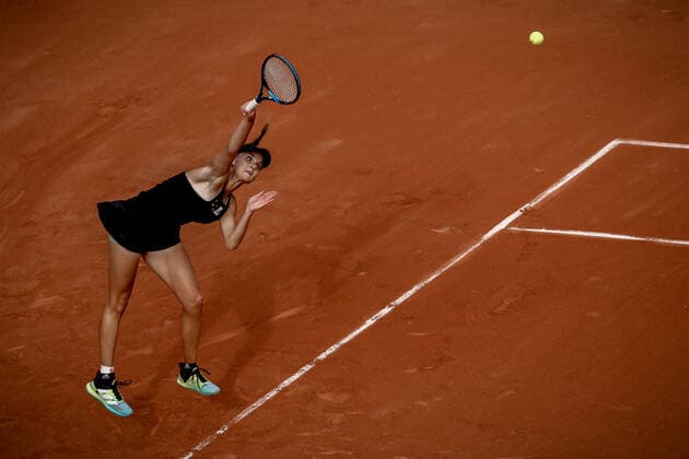 Clara BUREL (FRA) contre Maria SAKKARI (GRE) TENNIS : Roland Garros 2022 - 22 05 2022 AurelienMorissard Panoramic 
