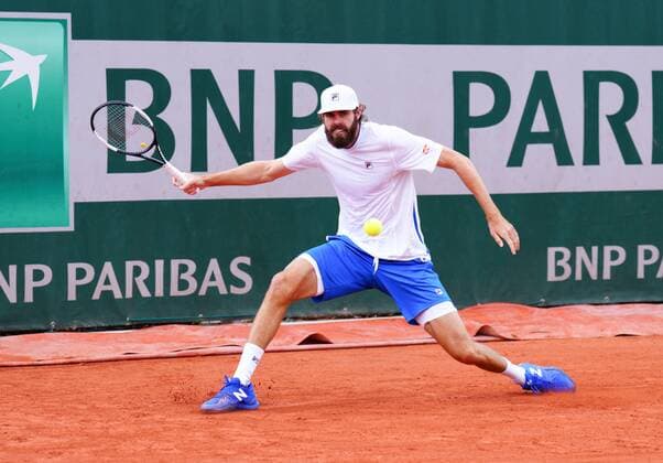 Mandatory Credit: Photo by Javier Garcia Shutterstock (12942478n) Reilly Opelka in first round action French Open Tennis, Day 2, Roland Garros, Paris, France - 23 May 2022 French Open Tennis, Day 2, Roland Garros, Paris, France - 23 May 2022  Copyright: xJavierxGarcia Shutterstockx 12942478n