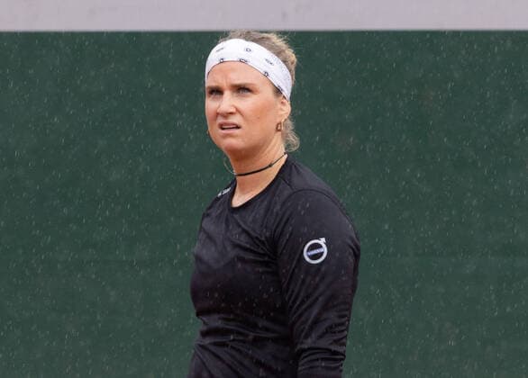 Belgian Ysaline Bonaventure pictured during a tennis match between Canadian Andreescu WTA, Tennis Damen 72) and Belgian Bonaventure (WTA 170), in the first round of the women s singles of the Roland Garros French Open tennis tournament, in Paris, France, Monday 23 May 2022. This year s tournament takes place from 22 May to 5 June. BENOITxDOPPAGNE  x35415396x