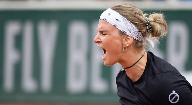Belgian Ysaline Bonaventure pictured during a tennis match between Canadian Andreescu WTA, Tennis Damen 72) and Belgian Bonaventure (WTA 170), in the first round of the women s singles of the Roland Garros French Open tennis tournament, in Paris, France, Monday 23 May 2022. This year s tournament takes place from 22 May to 5 June. BENOITxDOPPAGNE  x35415402x