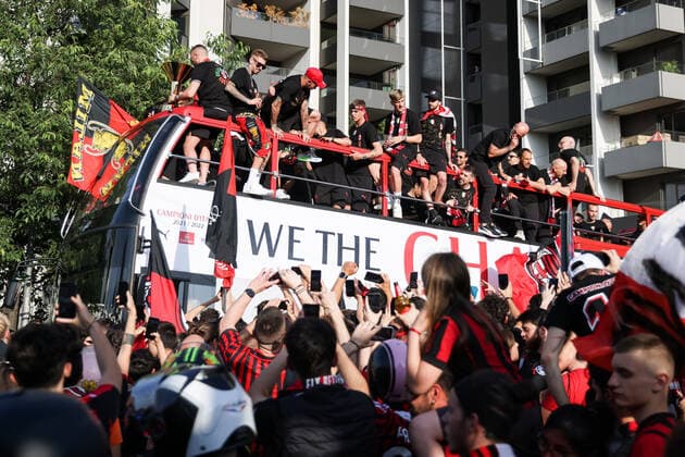 Photo LaPresse May 23, 2022 Milan, Italy News The departure of the open bus from Casa Milan for the Scudetto Festival. In the photo: Celebrations for the Scudetto victory  Copyright: xLaPresse AlessandroxBremec LaPrex