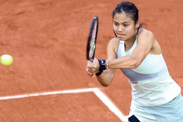 TENNIS - French Open 2022 PARIS,FRANCE,23.MAY.22 - TENNIS - WTA, Tennis Damen Tour, French Open, Roland Garros, Grand Slam. Image shows Emma Raducanu (GBR).  GEPAxpictures xPatrickxSteiner