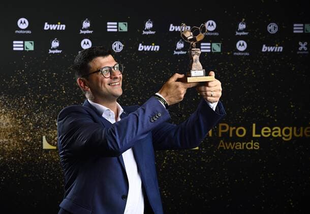 BRUSSEL, BELGIUM - MAY 23 : Community and football award pictured during the Pro League Awards on May 23, 2022 in Brussel, Belgium, 23 05 2022 ( Pro League Awards 2021-2022 PhotoNews Panoramic 