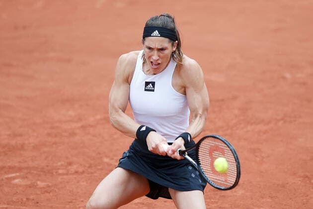 23 05 2022, Tennis, French Open 2022 Roland Garros, FRA, Paris, Roland Garros Picture v li Andrea Petkovic GER Copyright: HMBxMedia AntonioxBorga