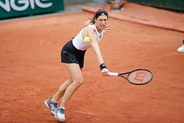 23 05 2022, Tennis, French Open 2022 Roland Garros, FRA, Paris, Roland Garros Picture v li Andrea Petkovic GER Copyright: HMBxMedia AntonioxBorga