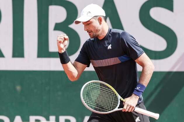 TENNIS - French Open 2022 PARIS,FRANCE,24.MAY.22 - TENNIS - ATP, Tennis Herren World Tour, French Open, Roland Garros, Grand Slam. Image shows the rejoicing of Marcelo Arevalo (ESA).  GEPAxpictures xPatrickxSteiner