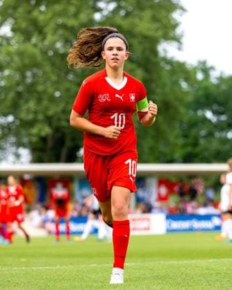 Basel, Switzerland, May 19th 2022: Leela Egli (10 Switzerland) in action during the Under-16 Womens International football match between Switzerland and Germany in Basel, Switzerland. Philipp Kaempf SPP Switzerland U16 - Germany U16 - Women International - Campus Basel 