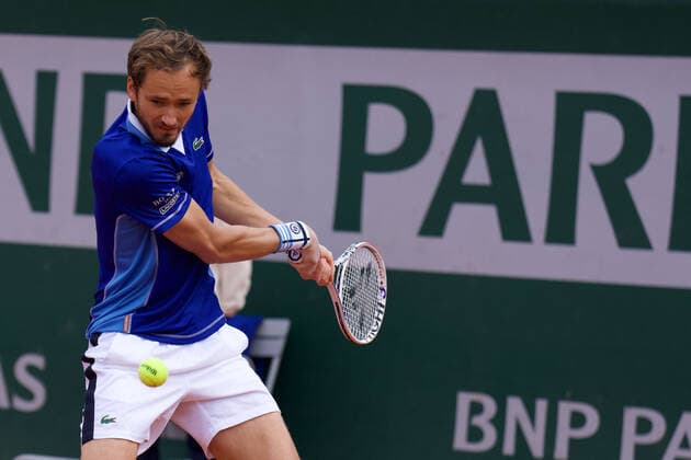 May 24, 2022, Saint Denis, Seine Saint Denis, France: DANIIL MEDVEDEV of Russia return the ball to FACUNDO BAGNIS of Argentina during the Day Three of the French Open 2022, Grand Slam tennis tournament at the Roland-Garros Stadium - Paris France..Daniil Medvedev won : 6:2 6:2 6:2 Saint Denis France - ZUMAp119 20220524_zaf_p119_010 Copyright: xPierrexSteveninx