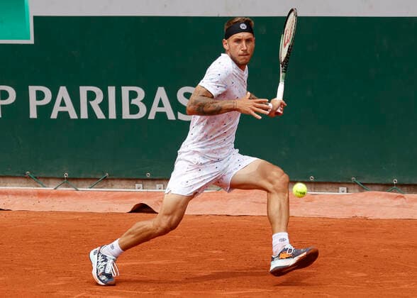 French Open 2022, Alex Molcan SVK Tennis French Open 2022 Grand Slam ATP WTA ITF Roland Garros Paris France 24 May 2022 Copyright: xJuergenxHasenkopfx