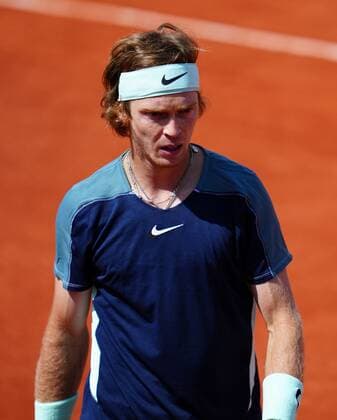 Mandatory Credit: Photo by Javier Garcia Shutterstock (12954043by) Andrey Rublev in first round action French Open Tennis, Day 3, Roland Garros, Paris, France - 24 May 2022 French Open Tennis, Day 3, Roland Garros, Paris, France - 24 May 2022  Copyright: xJavierxGarcia Shutterstockx 12954043by